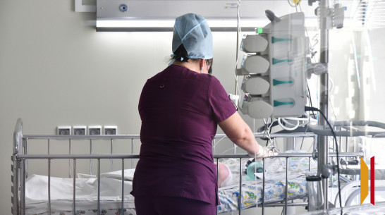 Воронежские врачи спасли новорожденную девочку с некротизированной кистой