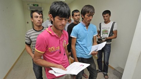 Житель Воронежа прописал у себя 6 иностранцев