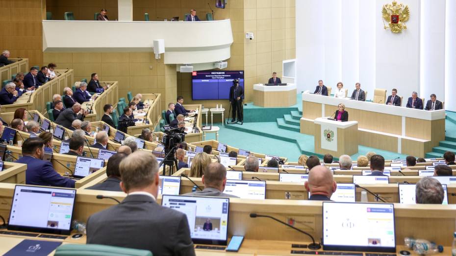 Безопасность, справедливость, развитие. Воронежский сенатор Сергей Лукин – о ключевых законах весенней сессии