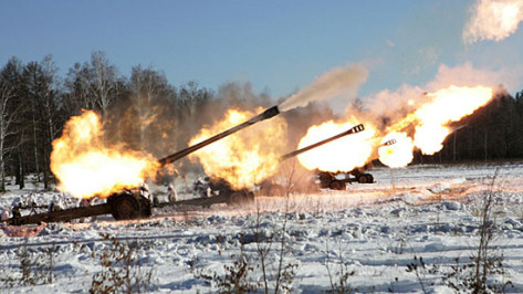 Под Воронежем артиллеристы уничтожили штурмовавшего город «противника»