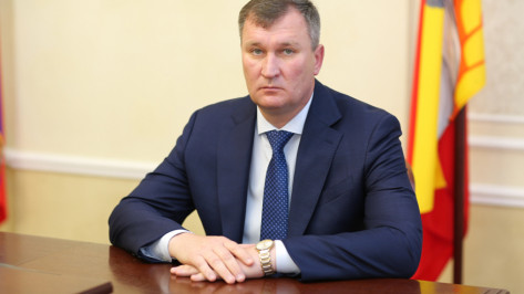 Подозреваемого в присвоении 1,5 млн рублей вице-мэра Воронежа оставили на работе