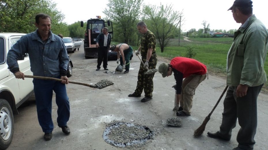 Погода в кантемировке воронежской. Село Смаглеевка Кантемировский район Воронежская область. Село Смаглеевка Кантемировского района парк. Мэр Кантемировки. Грязная Кантемировка.