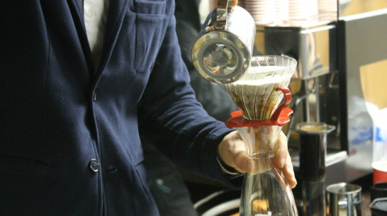 Воронежцев научили превращать кофе в искусство