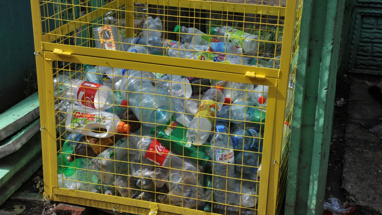 Битва на бутылках. В Воронеже демонтировали 20 контейнеров для сбора ПЭТ-тары