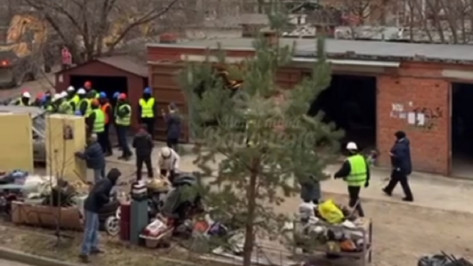 В Воронеже возбудили дело после попытки сноса гаражей на улице Ленинградской