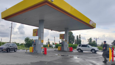 В Воронежской области более 80 процентов АЗС обеспечены топливом