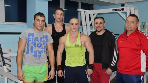 В Новохоперске тяжелоатлеты организовали спортивный клуб