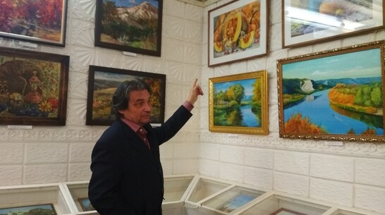 Выставка «Осенняя палитра» открылась в Павловске