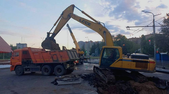 Водоканал рассказал о сложностях ликвидации аварии возле памятника Славы в Воронеже