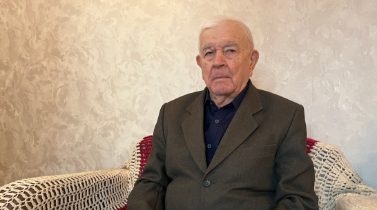 Учитель с золотым стажем. Житель Острогожского района Николай Колесников полвека проработал в сельской школе