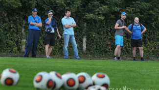 Воронежские фанаты настроили игроков «Факела» на матч с «Арсеналом»