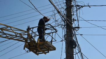 Крупнейшую электросетевую компанию наказали за навязывание услуг воронежским энергетикам