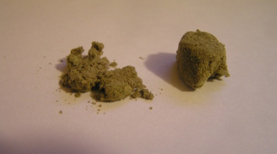 В Богучаре у жителя Ростовской области изъяли гашиш