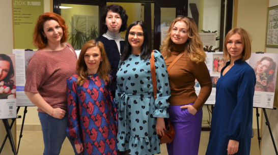 Никогда не сдаваться. В Воронеже открылась выставка о победивших рак женщинах