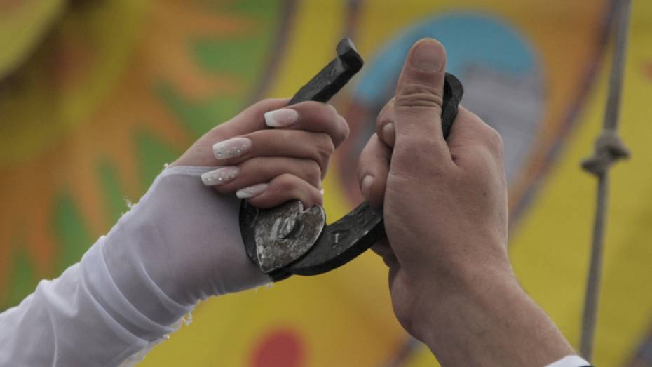 Госдума отклонила законопроект об уравнении гражданских и официальных браков