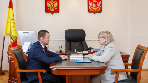 Председатель облдумы Юрий Матузов обсудил новые проекты с руководителем Воронежского отделения детского фонда