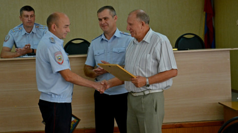 Острогожский полицейский получил благодарность за спасение утопающего 