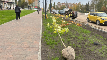 В Семилуках благоустраивают улицу Дзержинского