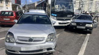 В полиции поделились подробностями утреннего ДТП с автобусом №35 в Воронеже