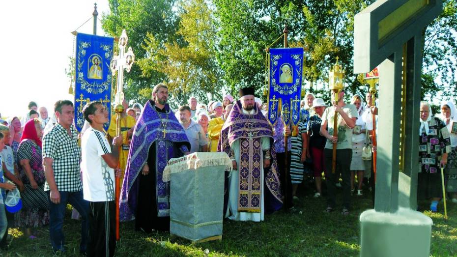 На въезде в Верхнюю Хаву появился православный крест