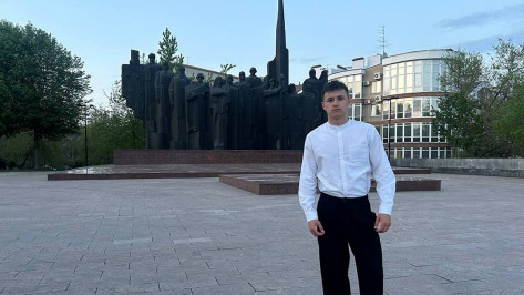 Лискинец примет участие в патриотической экспедиции и развернет огромную копию Знамени Победы