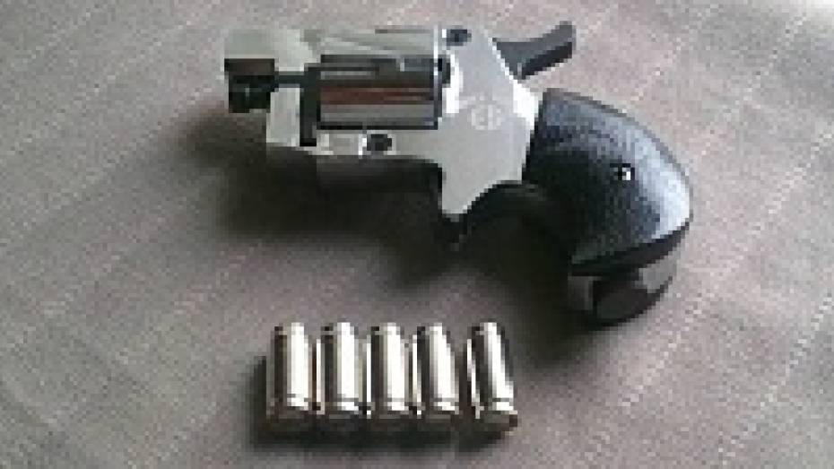 Воронежцам грозит 6 лет тюрьмы за продажу револьвера в центре города