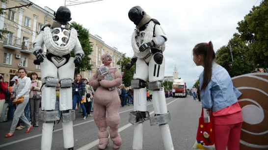 Парад уличных театров повлияет на дорожное движение Воронежа