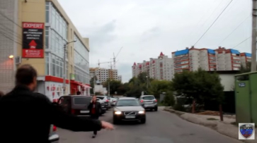 Воронежские борцы с автохамами сняли на видео охоту на нарушителей ПДД