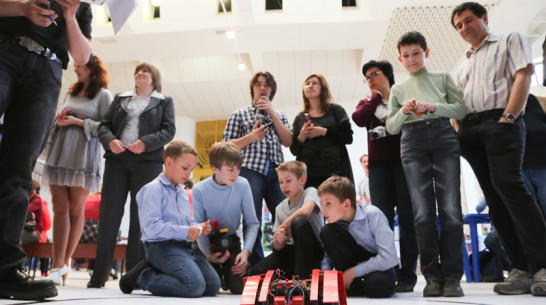 В Воронежском дворце творчества детей и молодежи пройдут соревнования роботов