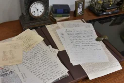 Охотничья сумка, письма и стол-планшет. Что покажут воронежцам в музее Бунина