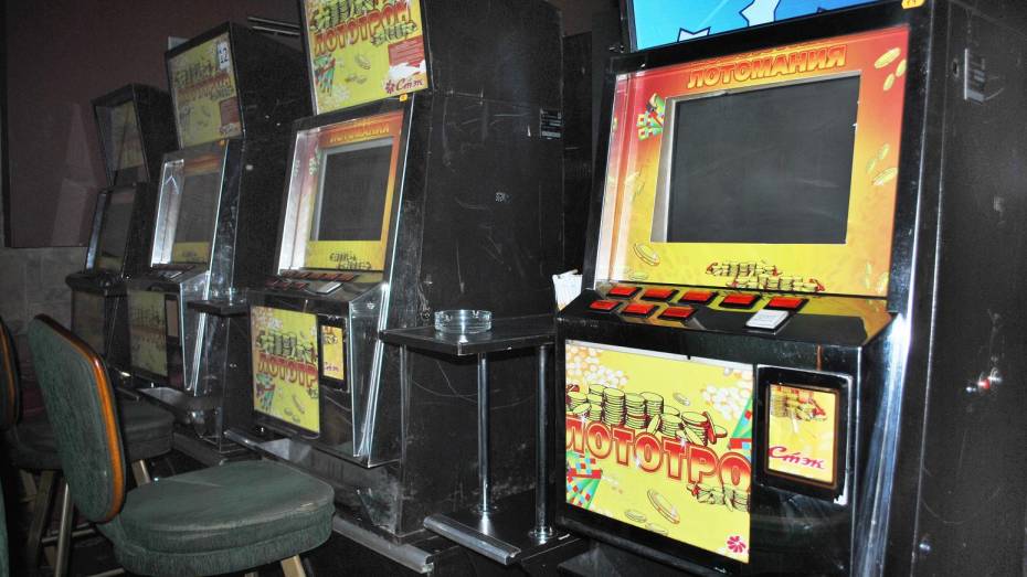 В Калаче полиция изъяла из салона 12 игровых автоматов