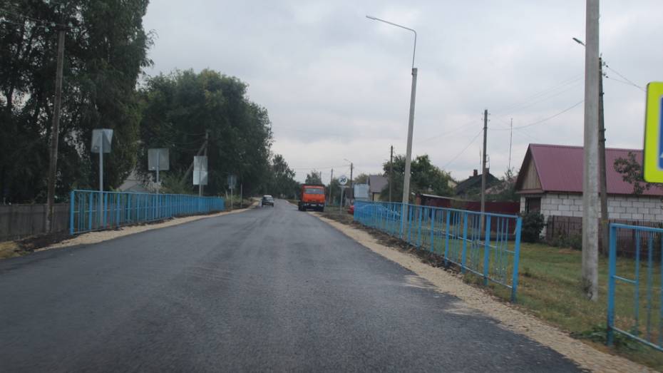 В Эртильском районе на асфальтирование дорог потратили 10,4 млн рублей
