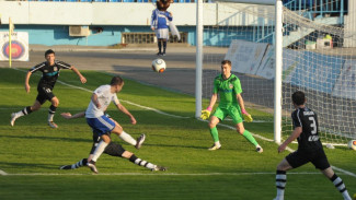 «Факел» сыграл вничью с «Тюменью» в Воронеже