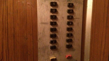 В Воронеже УК дважды взяла с жильцов деньги за проверку лифтов