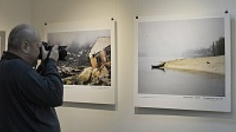 В Воронеже открылась выставка, где картины соседствуют с фотографиями