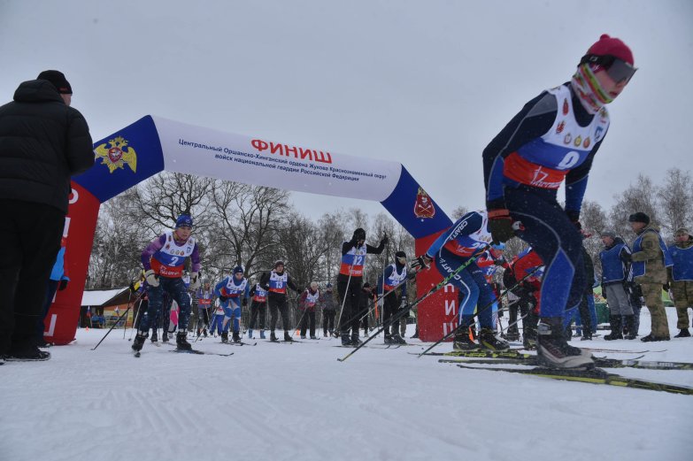 Росгвардейцы лыжи