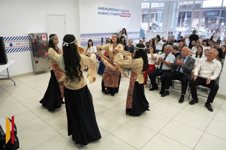 Праздник в штабе ЕР