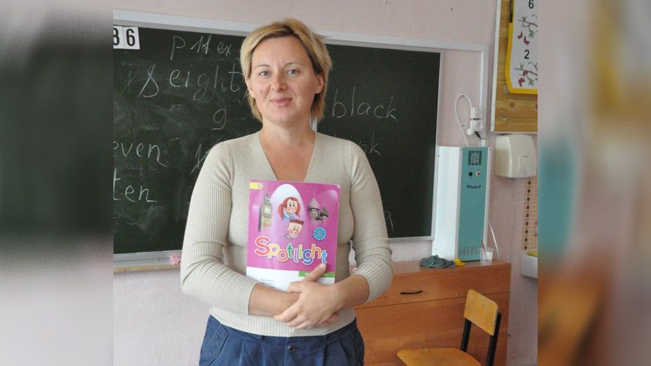 В репьевскую сельскую школу из Москвы приехала работать учитель английского языка