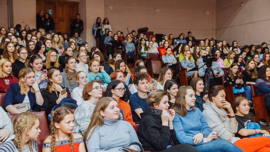 Стендап для подростков «Кот Бродского» пройдет в Воронеже 11 апреля