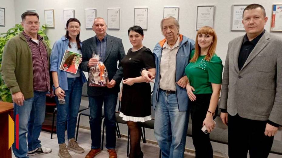 Секретарь Союза журналистов России Владимир Касютин посетил филиал холдинга РИА «Воронеж» в Семилуках