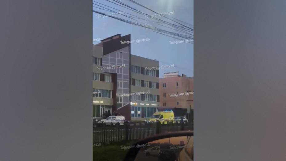 В Центральном районе Воронежа вечер в караоке закончился дракой
