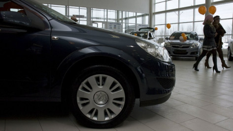 Продажи новых автомобилей в Воронеже упали почти на 48 %