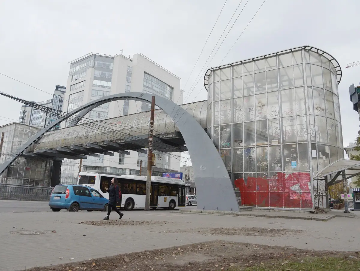 Надземный переход у Центрального автовокзала в Воронеже могут снести