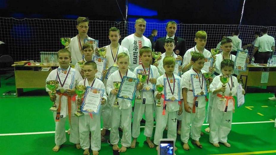 Грибановские каратисты завоевали 6 золотых медалей первенства Новониколаевского района 