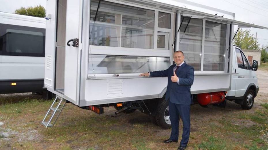Первую автолавку для доставки продуктов в отдаленные села приобрели в Терновском районе