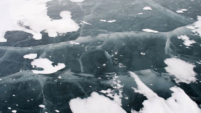 В Новохоперском районе рыбак провалился под лед