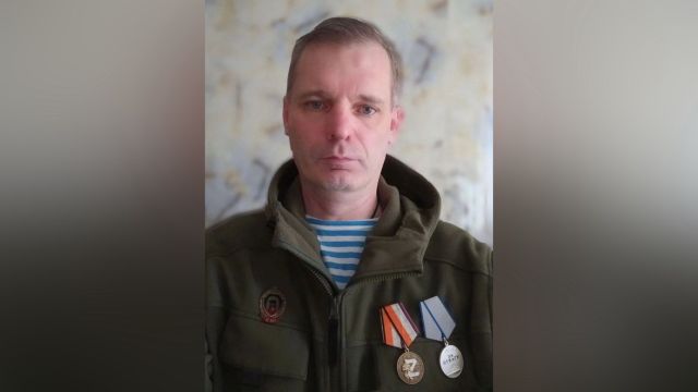 Награжденный медалью «За отвагу» участник СВО вбросит шайбу на матче воронежского «Бурана»
