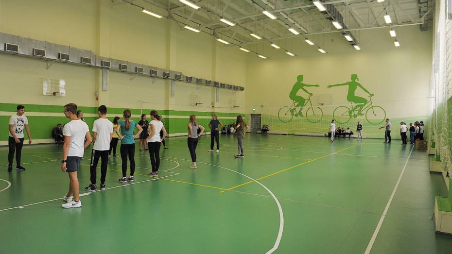 Спортзалы в 2 школах Воронежской области закрыли из-за нарушений