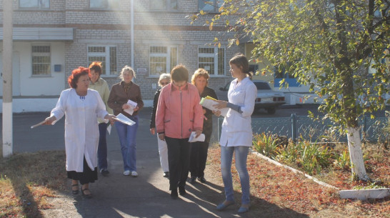 Жители Петропавловского района сходили на «Прогулку с доктором»