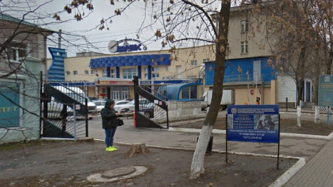 Пьяная компания напала на мужчину в развлекательном комплексе «Парнас» в Воронеже